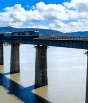 火车过桥远景画面3624#横屏 