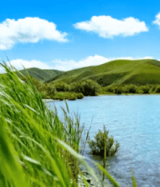 湖边草地山丘自然风光2648#横屏 