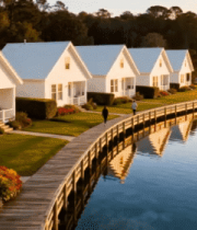 湖边球形建筑晨景4372#横屏 