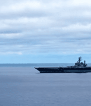 海上航行的航空母舰(3)4377#横屏 