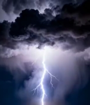  震撼闪电划破乌云3145#横屏 	 