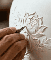 工匠手工雕刻陶瓷花瓶4771#横