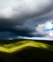  乌云下的绿色丘陵2345#横屏 	 