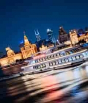  上海外滩夜游船流光2049#横屏 	 