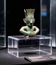  三星堆青铜人像特写1886#横屏 	 