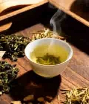  热气腾腾的绿茶茶杯1824#横屏 	 