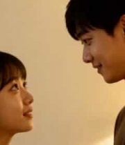  青春情侣对视微笑1728#横屏 	 