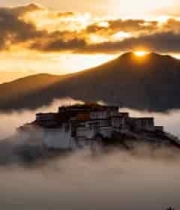  金色日出下的布达拉宫1170#横屏 	 -