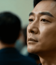 会议中专注的男性侧脸1006#横屏 