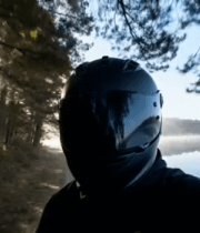 湖边骑行者视角945#横屏 