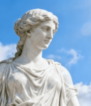 蓝天白云下的女性雕塑958#横屏 