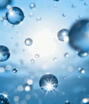 蓝色背景下悬浮的水滴1198#横屏 