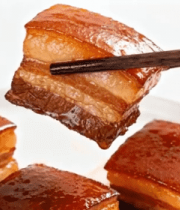 筷子夹起红烧肉特写(1)5687#横屏 