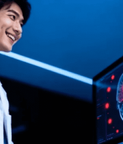 医生查看脑部医学影像素材5804#横屏 