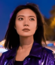 夜晚街头女性侧身站立画面5043#横屏 