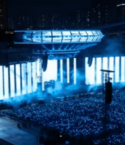 夜晚大型舞台观众全景704#横屏 