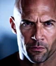 光头男子面部特写5190#横屏 