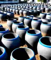 户外摆放的大量陶瓷缸2997#横屏 