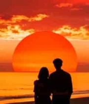 情侣海边赏夕阳全景570#横屏 