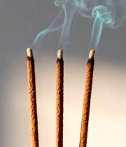 燃烧的三根香特写素材986#横屏 