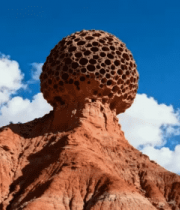 奇特红色地貌景观9261#横屏 