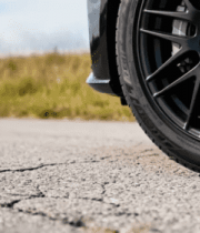 汽车轮胎特写6485#横屏 