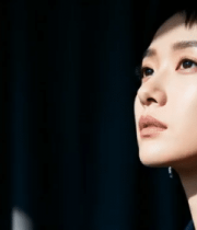 女性侧脸佩戴精致耳饰特写12204#横屏 