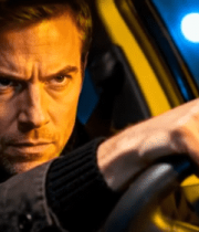 男子驾驶汽车特写素材10525#横屏 