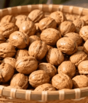 竹篮中饱满的核桃素材1803#横屏 