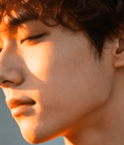 男人闭眼特写12919#横屏 