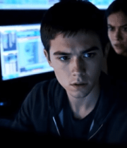 男女专注操作计算机场景3163#横屏 