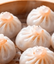 蒸笼内的虾肉小笼包特写4176#横屏 