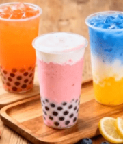 木制托盘上的多口味珍珠奶茶9873#横屏 