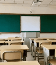 教室内部课桌椅及黑板场景4233#横屏 