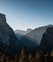 阳光照耀下的山脉森林景观10712#横屏 