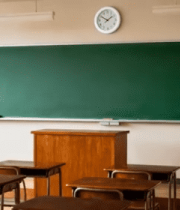 教室内部课桌椅及黑板场景(1)11455#横屏 