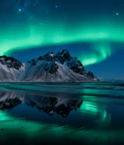 极光下雪山与海面夜景素材2888#横屏 