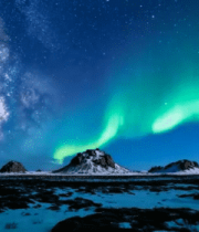 	 极光星空下的雪山夜景10630#横屏 