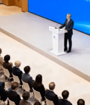 会议现场演讲者发言画面7775#横屏 