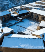 黄土高原冬日村庄雪景4511#横屏 