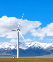 雪山下的风力发电机830#横屏 