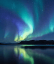 湖面倒映的极光夜空景象13999#横屏 