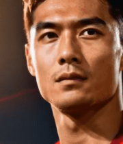 红衣男性运动员特写9728#横屏 