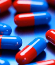 	 红蓝胶囊药物特写361#横屏 