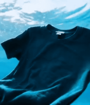 恤在水中下沉画面12802#横屏 