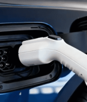 新能源汽车充电特写()(1)4694#横屏 