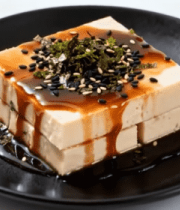 黑盘上的美味豆腐5777#横屏 