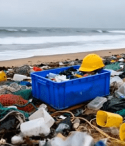 海滩塑料垃圾堆积场景(1)15063#横屏 