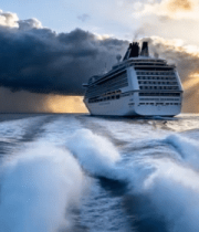 海上邮轮航行日落景象7116#横屏 