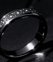镶钻黑色戒指特写素材1250#横屏 